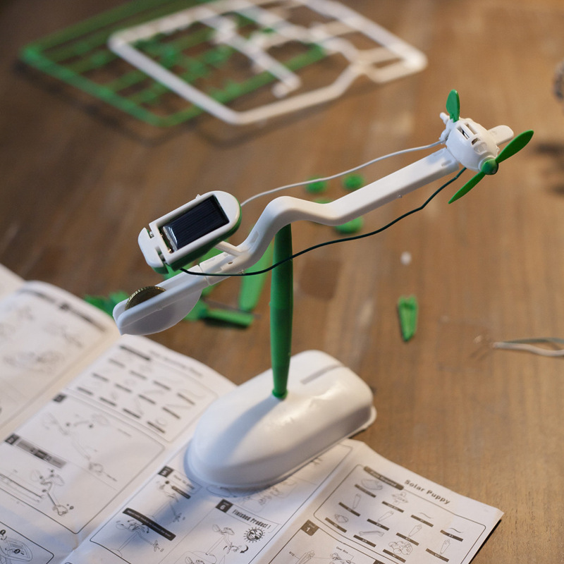 6-In-1 Solar-Power Robot Kit A - Renewable Energy Kits recension och pris